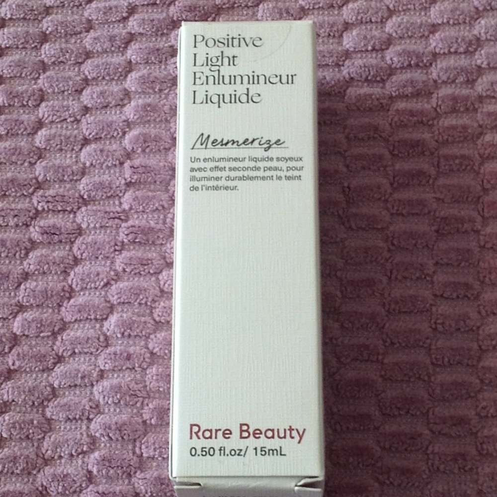 Rare Beauty luminizer
